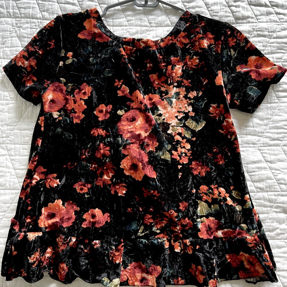 Altar’d State top - Small